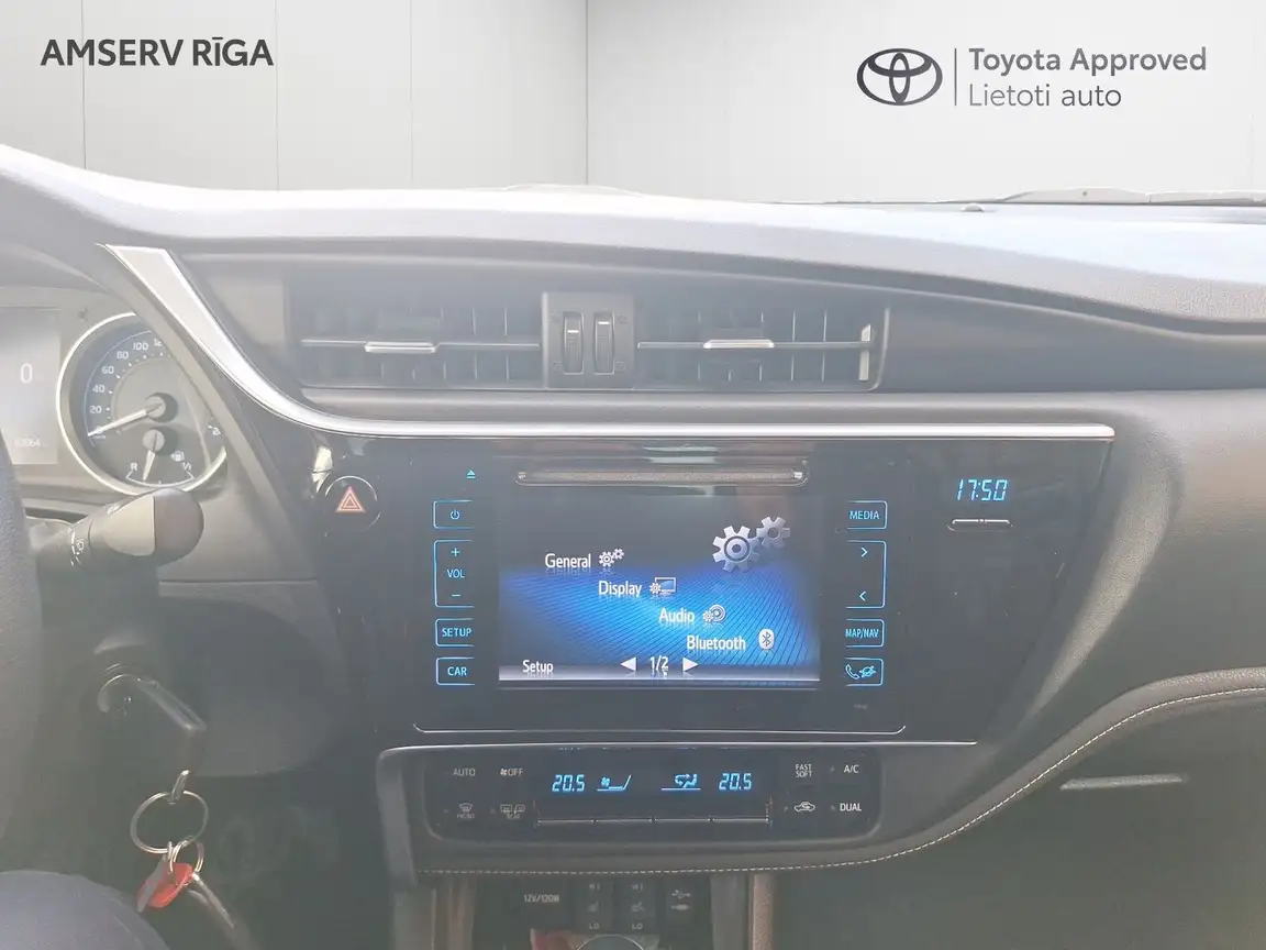 TOYOTA COROLLA
