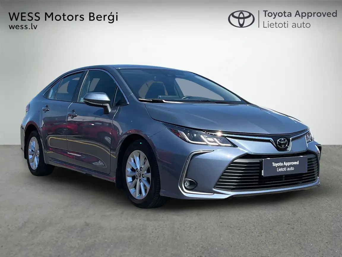 TOYOTA COROLLA