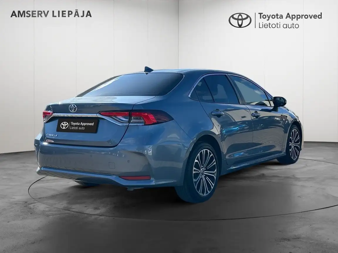 TOYOTA COROLLA