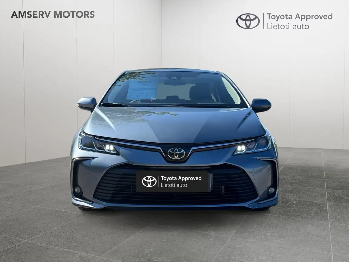 TOYOTA COROLLA