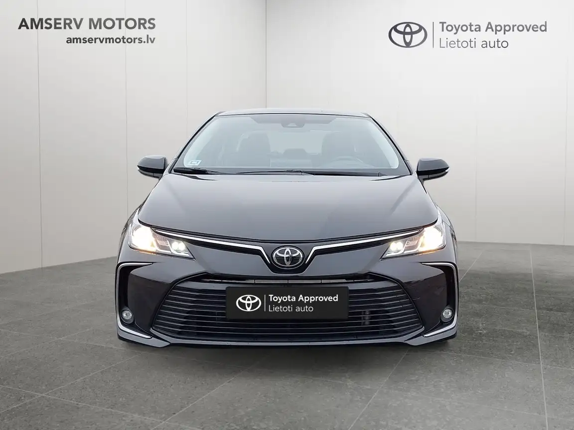 TOYOTA COROLLA
