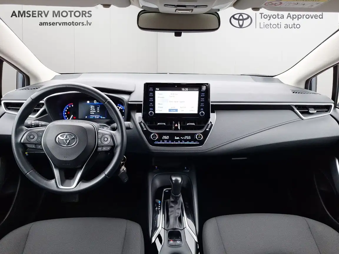 TOYOTA COROLLA