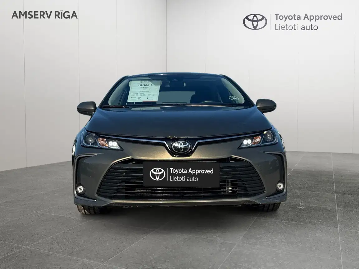 TOYOTA COROLLA