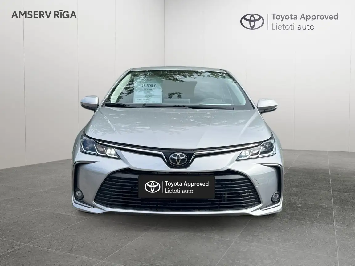 TOYOTA COROLLA