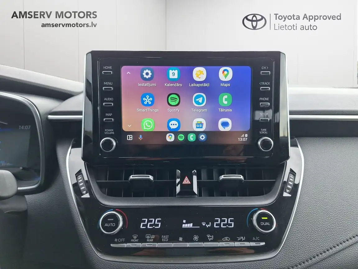 TOYOTA COROLLA