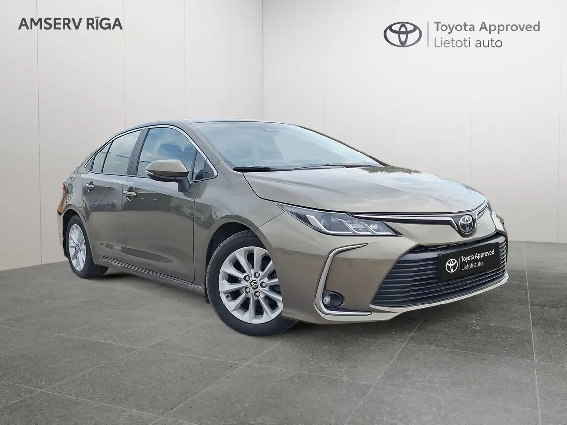 TOYOTA COROLLA
