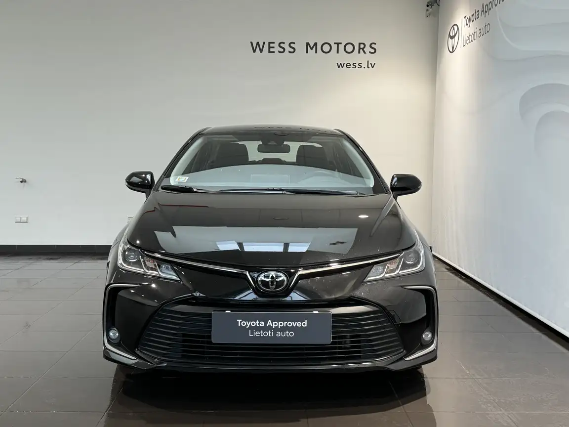 TOYOTA COROLLA