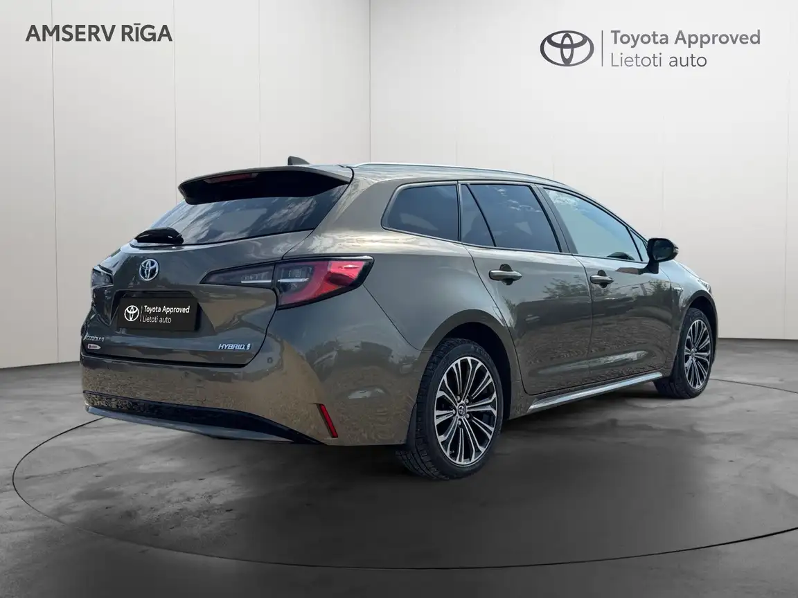 TOYOTA COROLLA