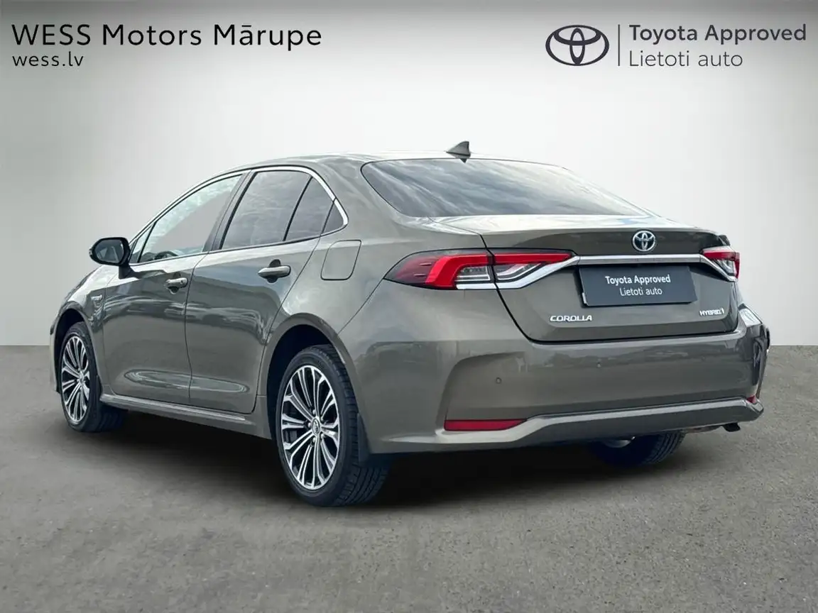 TOYOTA COROLLA