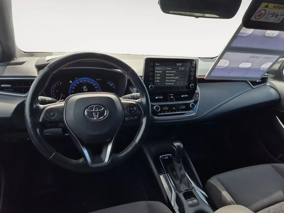 TOYOTA COROLLA