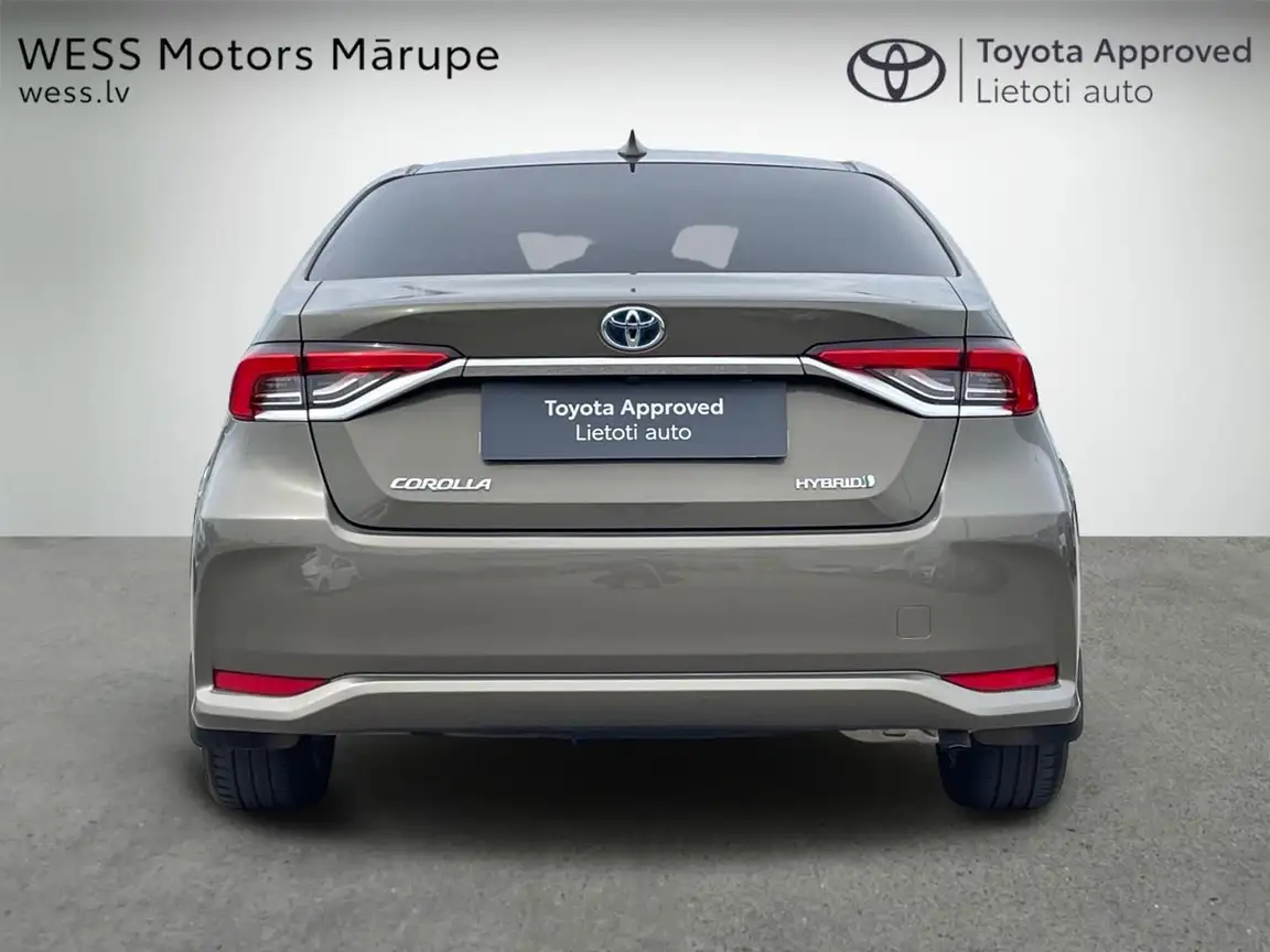 TOYOTA COROLLA