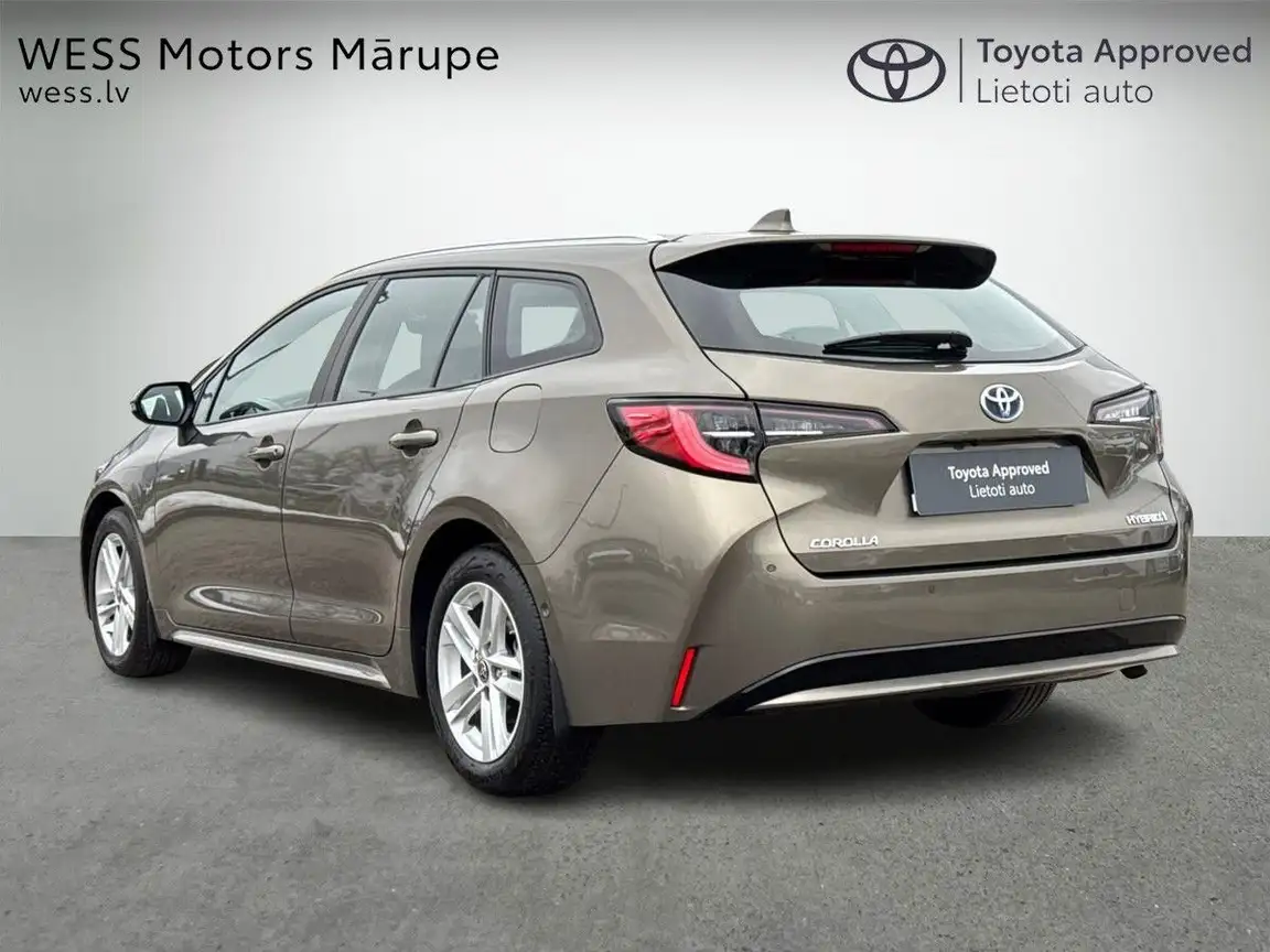 TOYOTA COROLLA