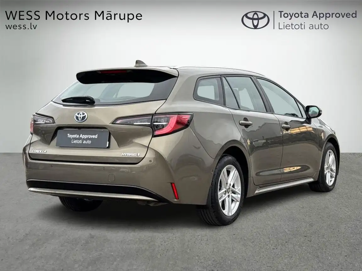 TOYOTA COROLLA