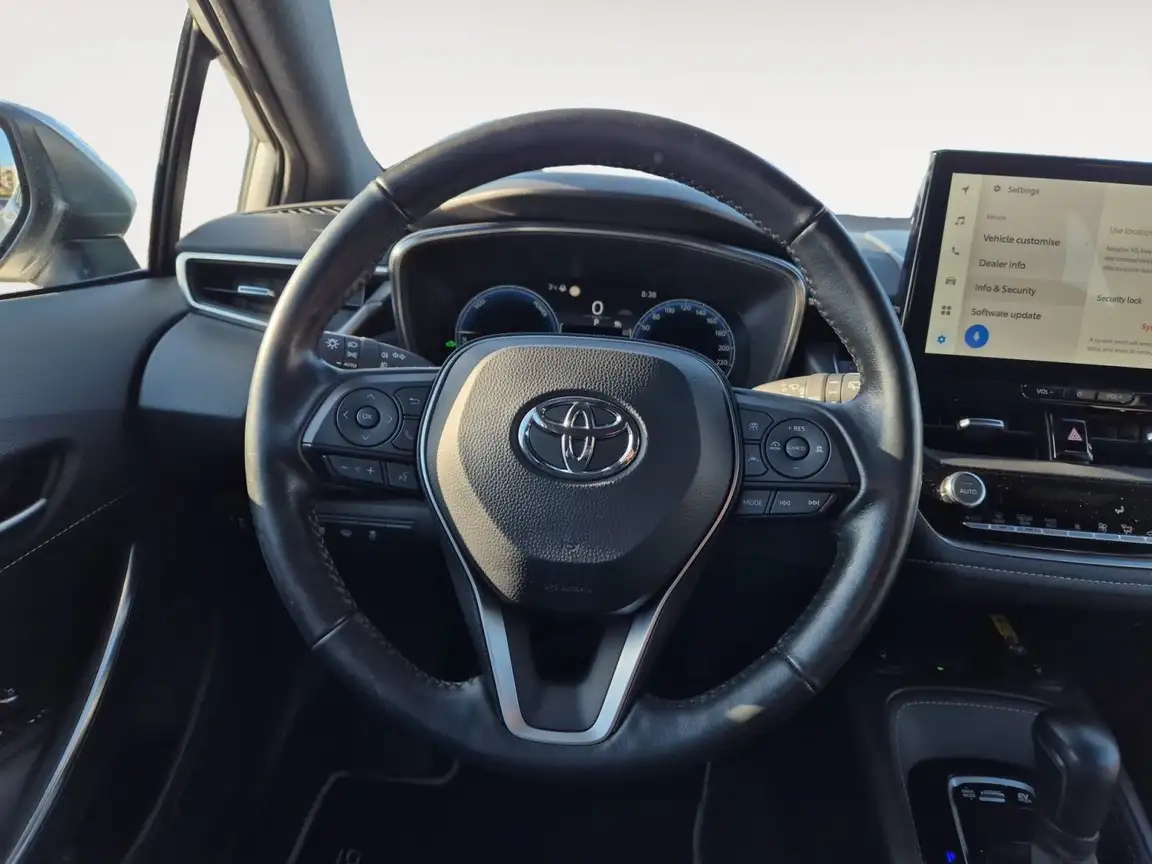 TOYOTA COROLLA