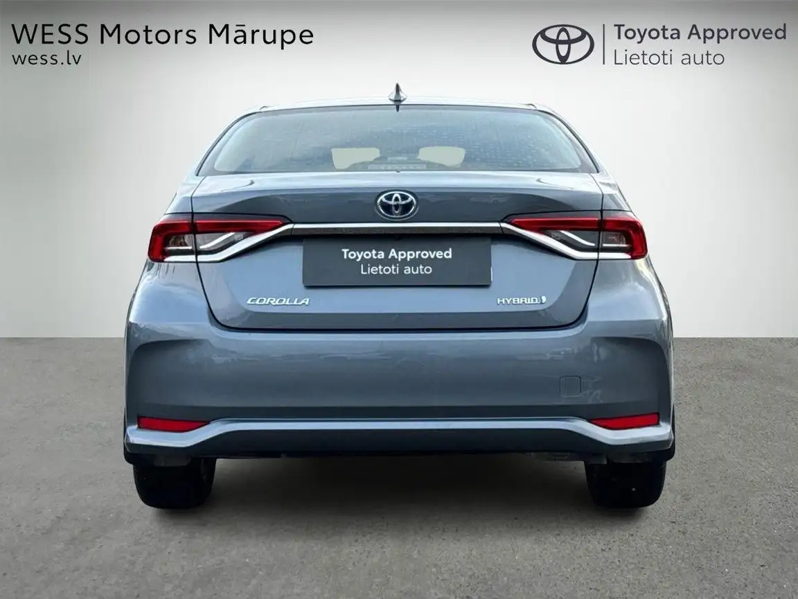TOYOTA COROLLA