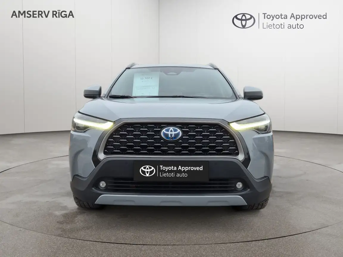 TOYOTA COROLLA