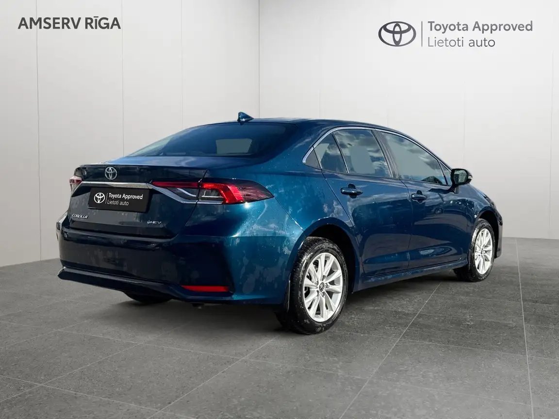 TOYOTA COROLLA