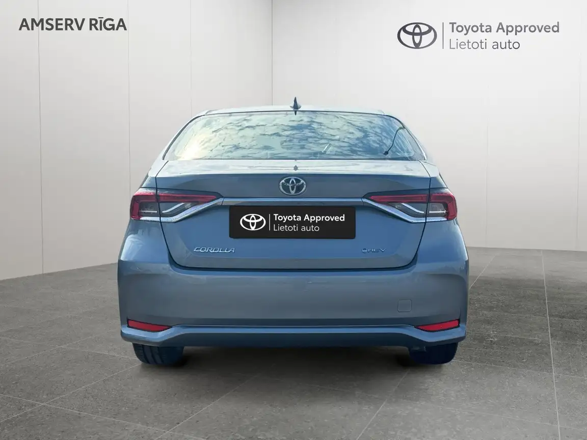 TOYOTA COROLLA