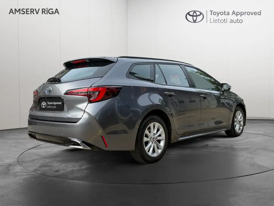TOYOTA COROLLA