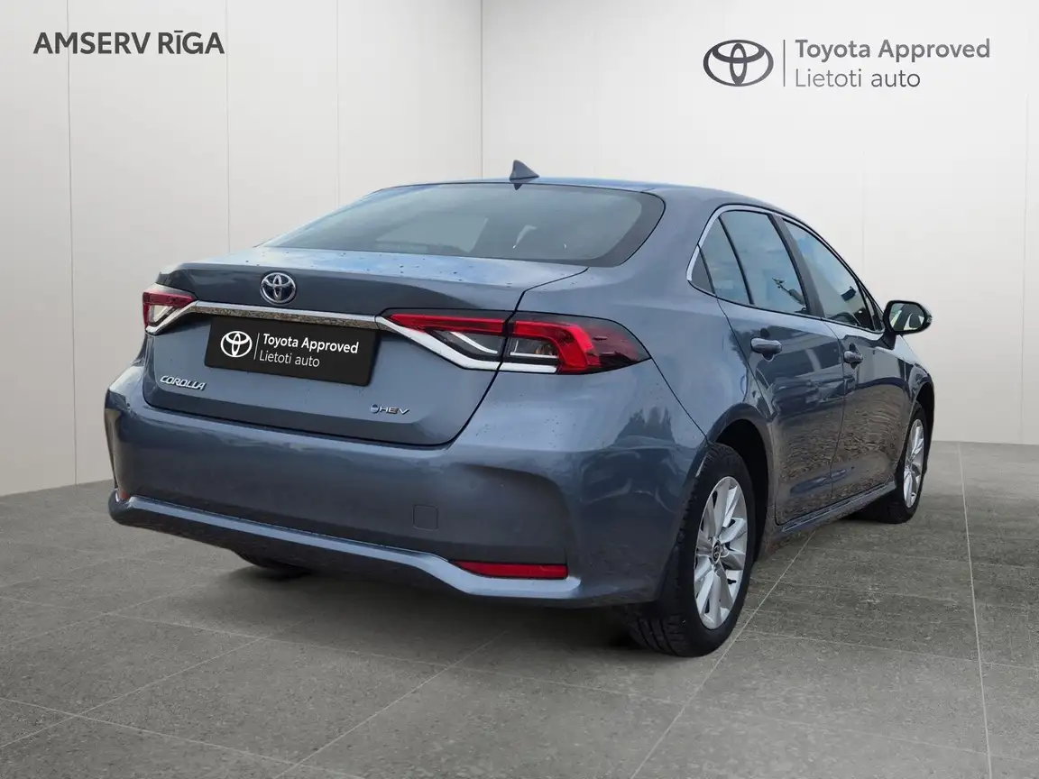 TOYOTA COROLLA