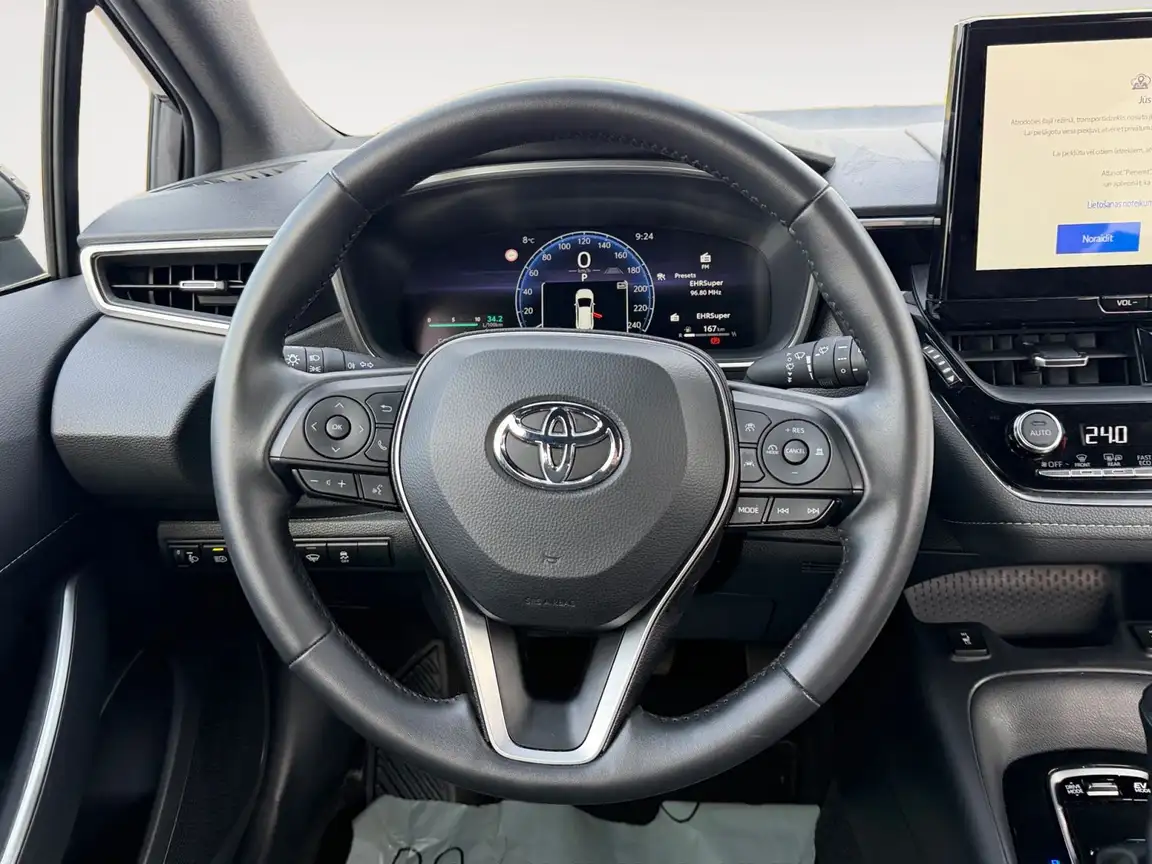 TOYOTA COROLLA