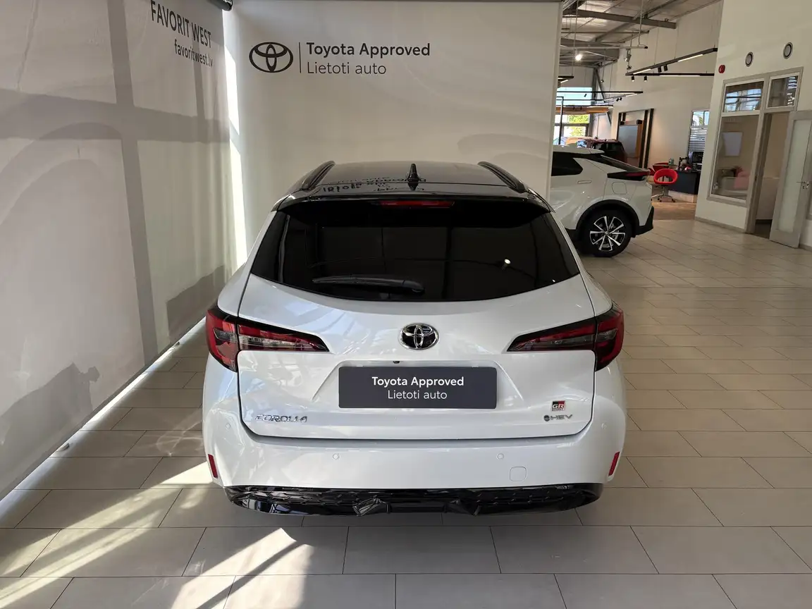 TOYOTA COROLLA