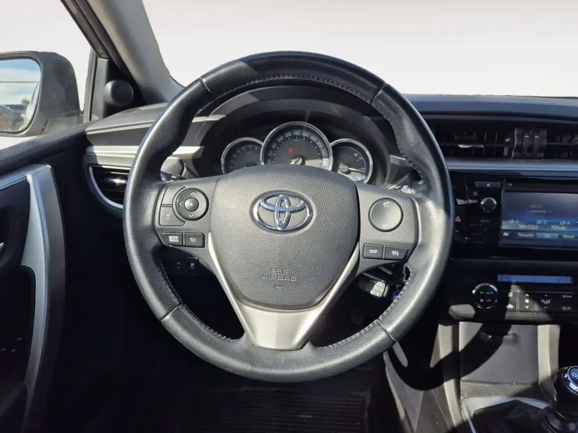 TOYOTA COROLLA