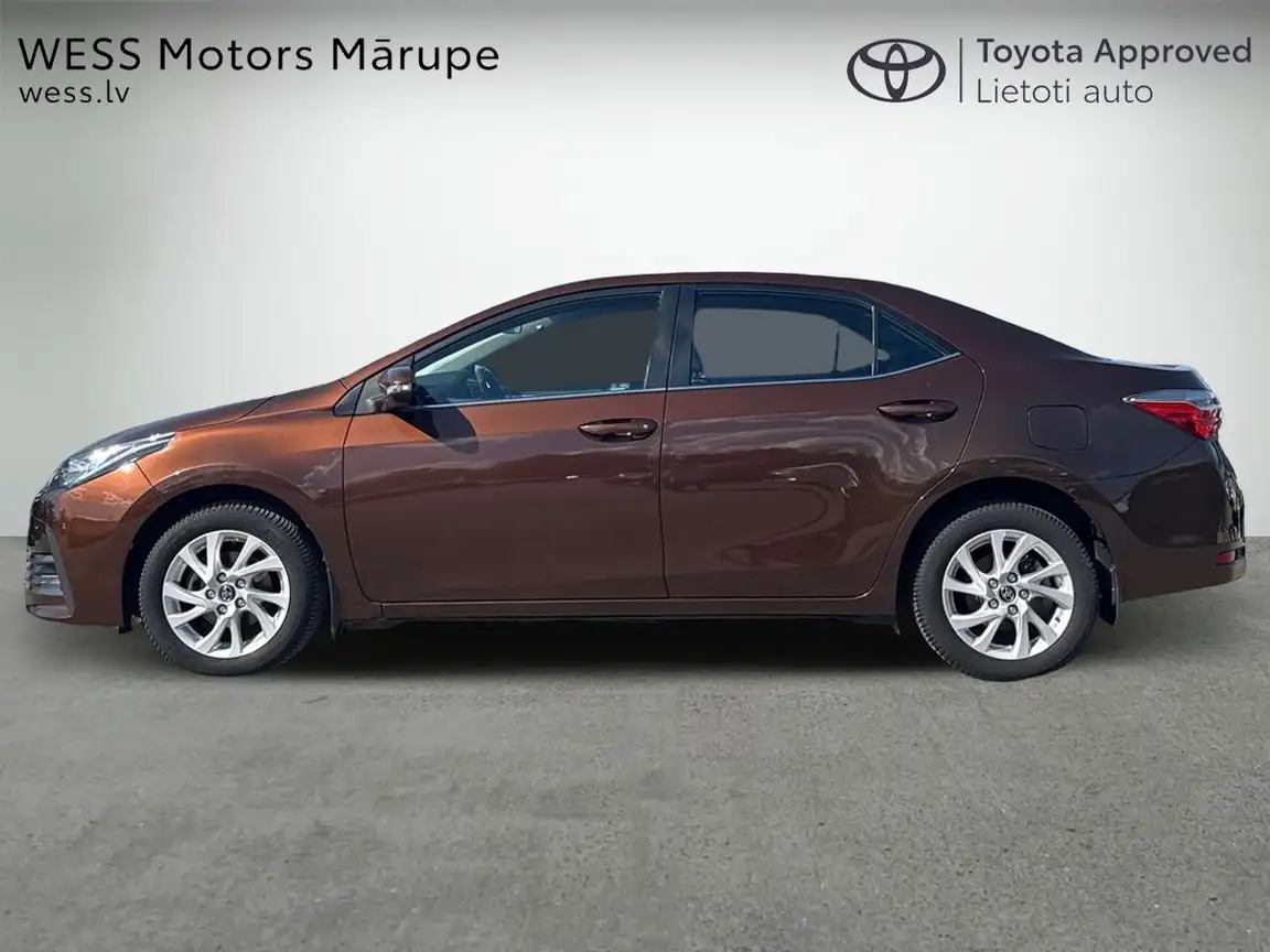 TOYOTA COROLLA