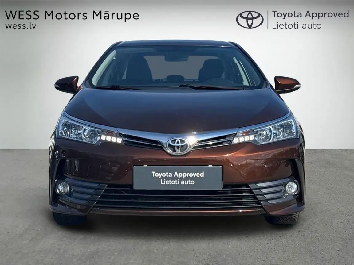 TOYOTA COROLLA