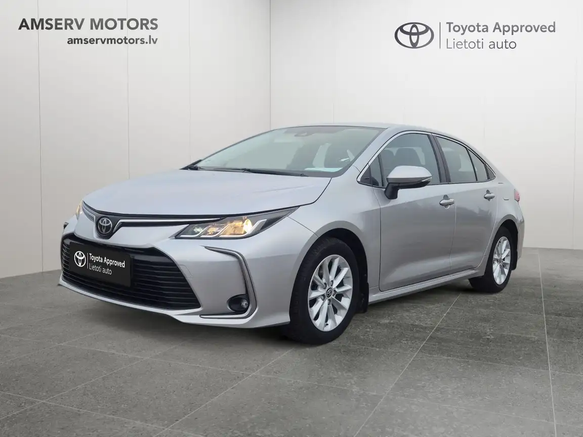 TOYOTA COROLLA