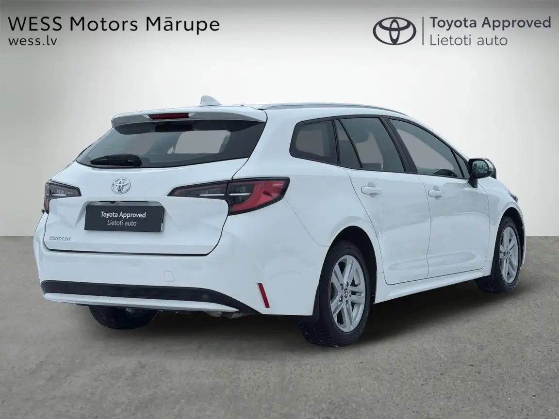 TOYOTA COROLLA
