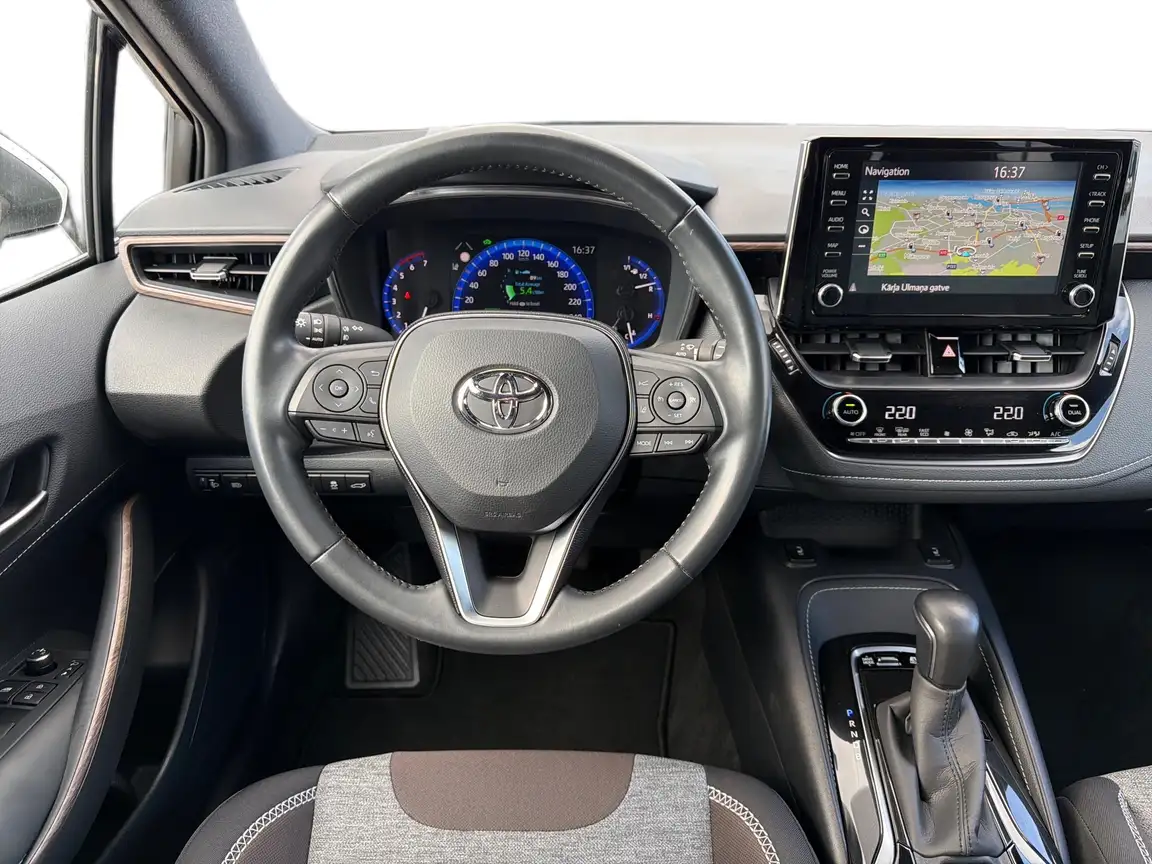TOYOTA COROLLA