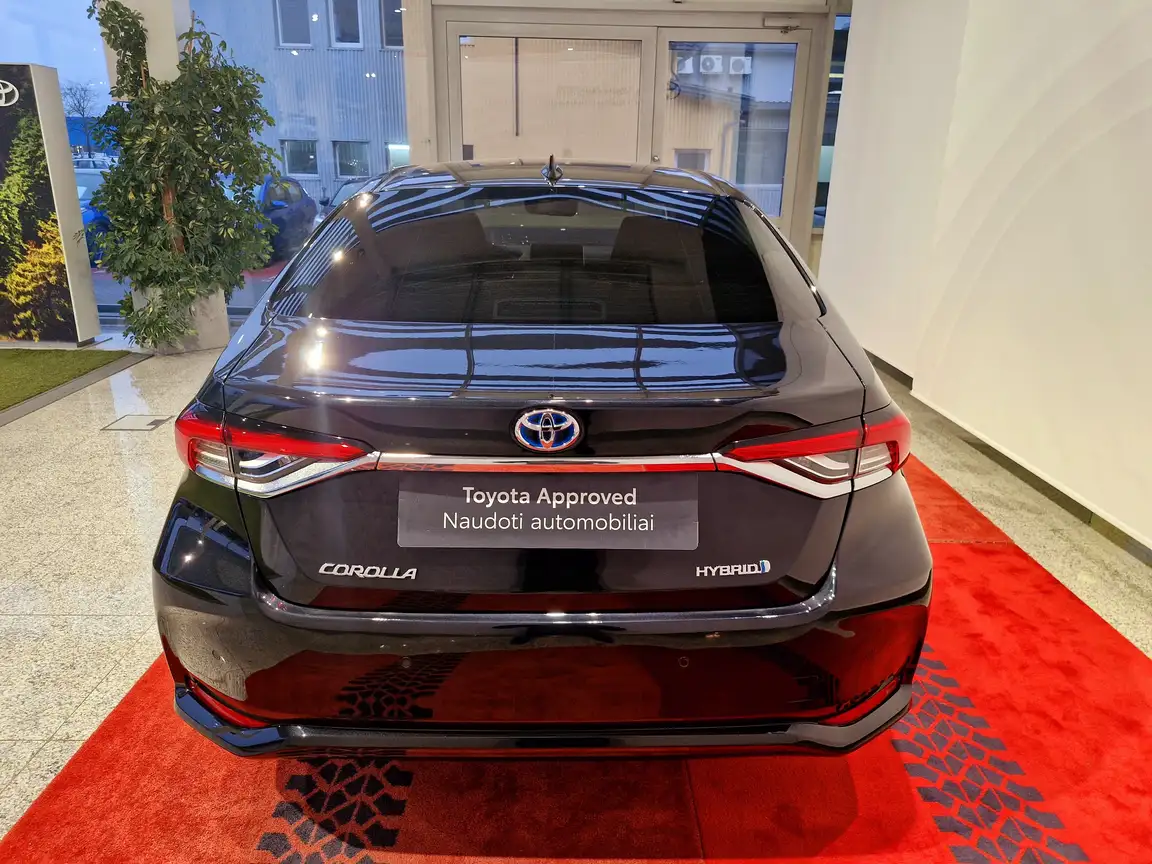 TOYOTA COROLLA