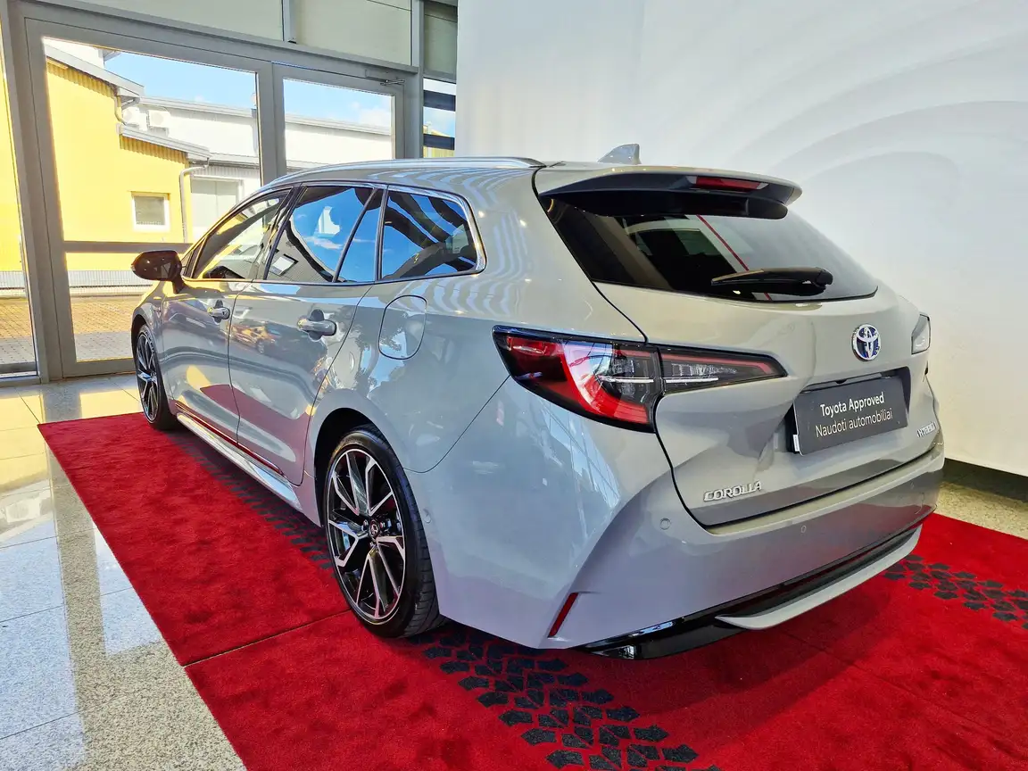 TOYOTA COROLLA