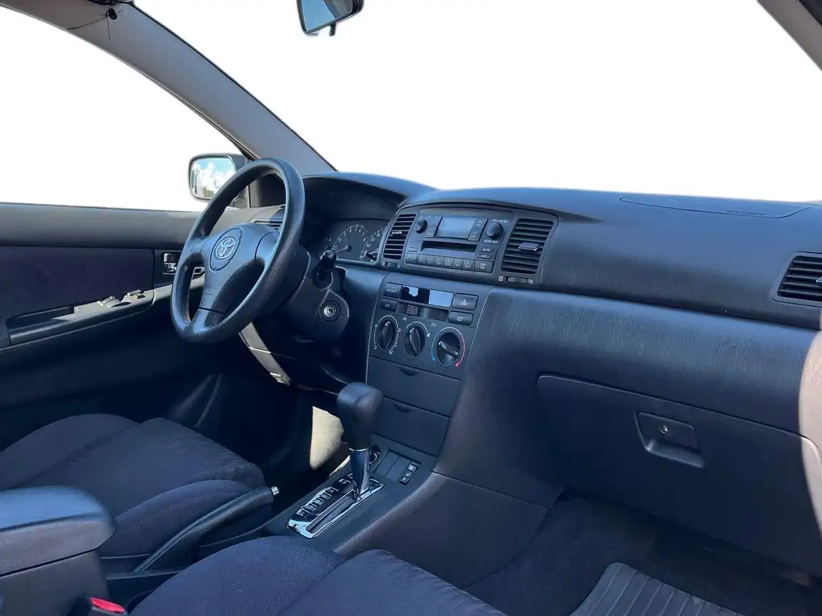 TOYOTA COROLLA