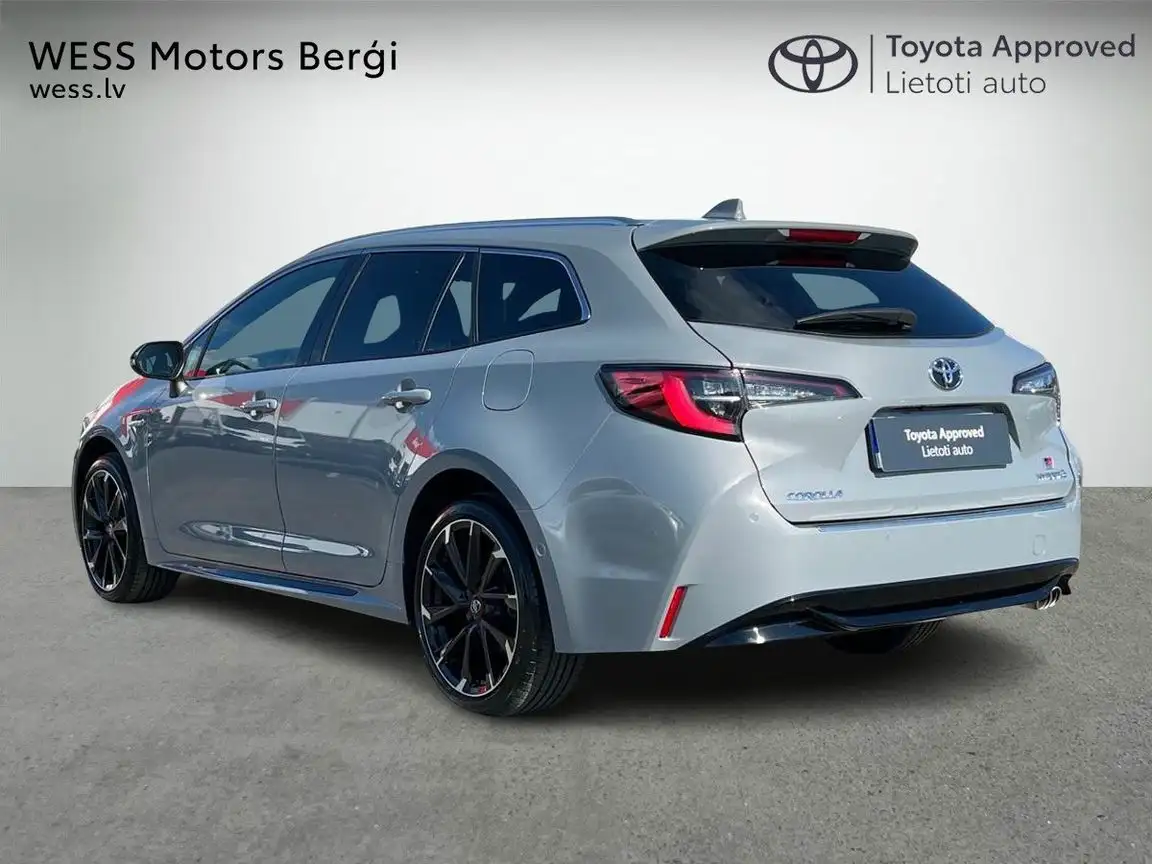 TOYOTA COROLLA
