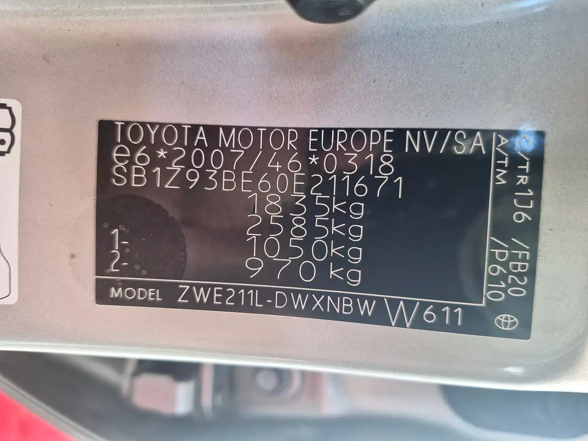 TOYOTA COROLLA