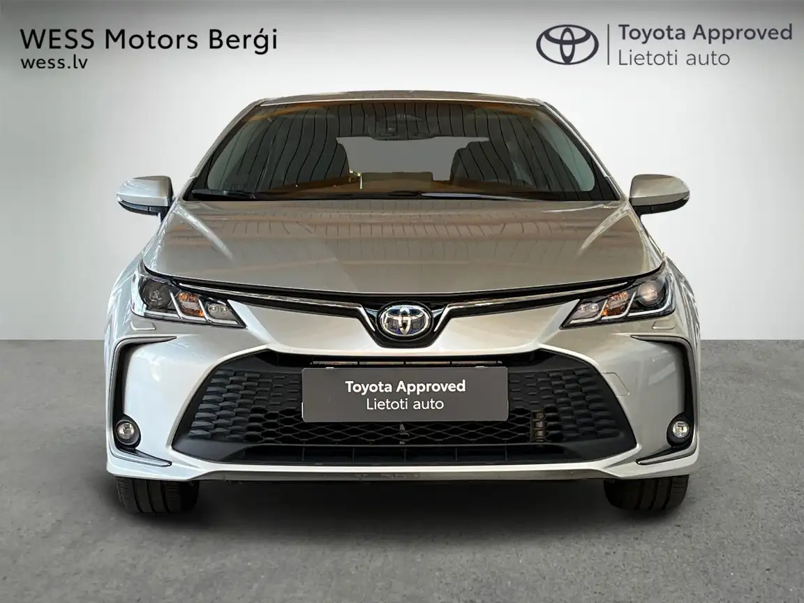 TOYOTA COROLLA
