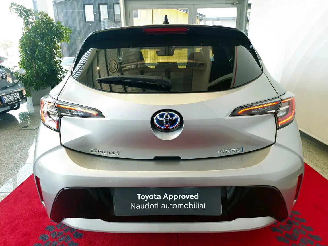 TOYOTA COROLLA