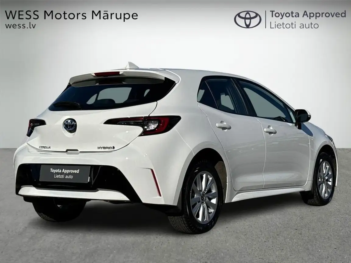 TOYOTA COROLLA