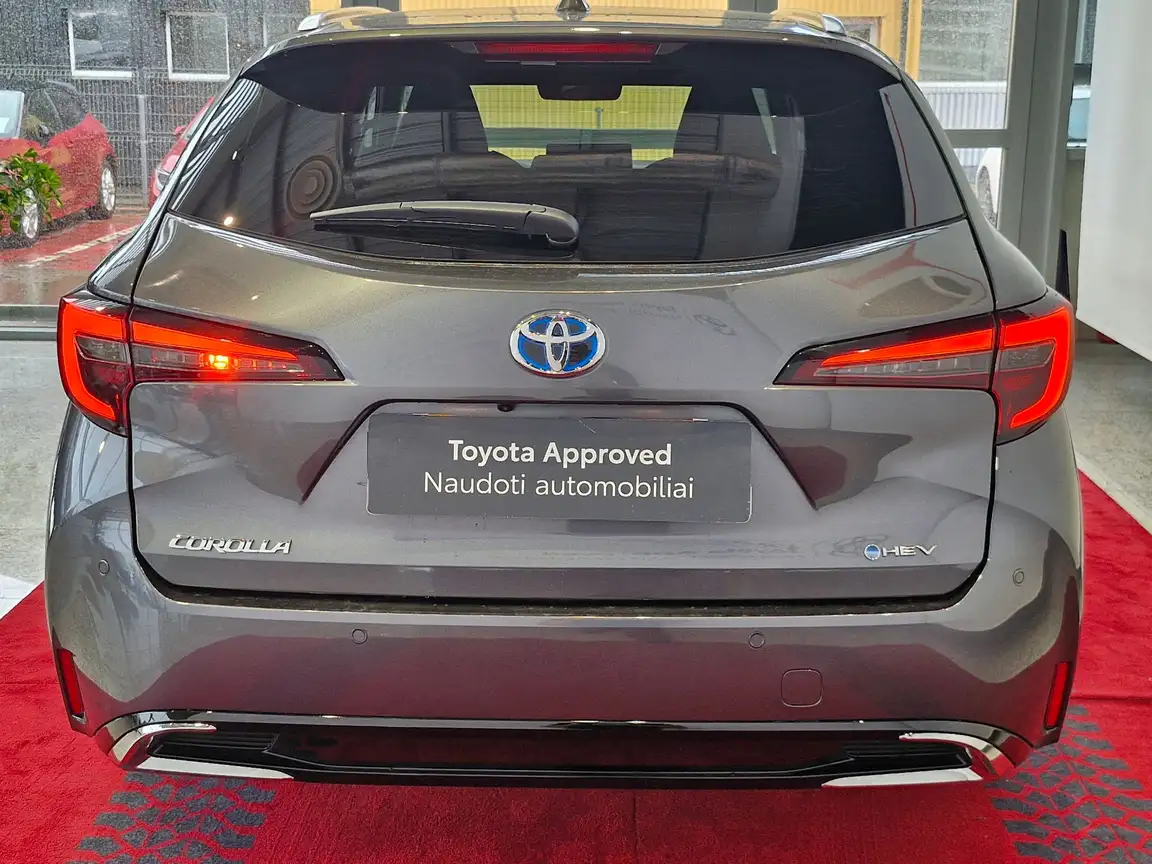 TOYOTA COROLLA