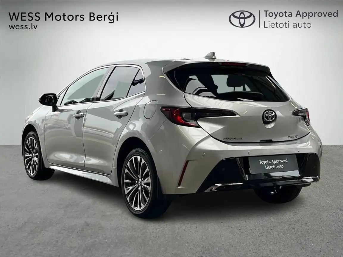 TOYOTA COROLLA