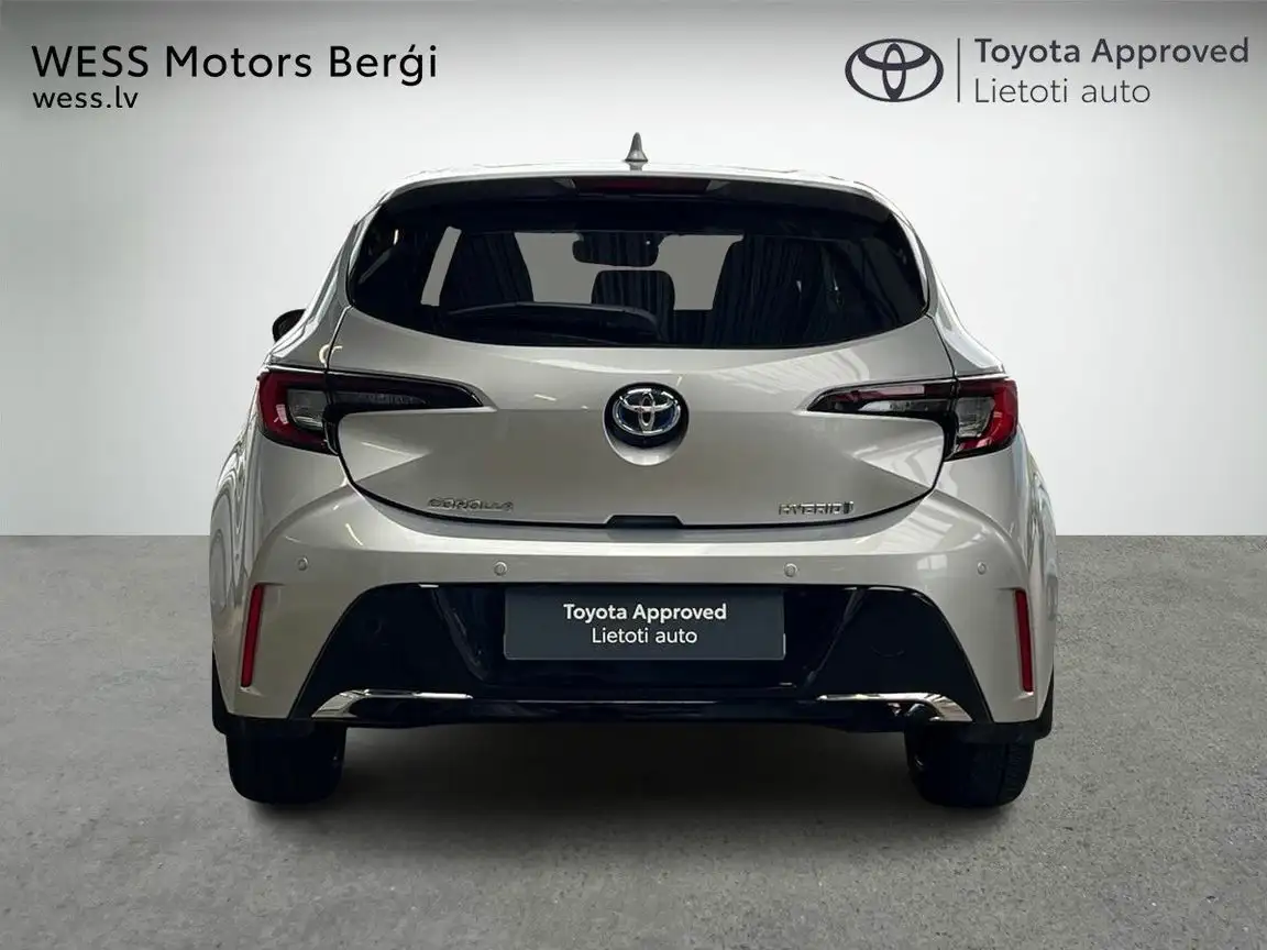 TOYOTA COROLLA