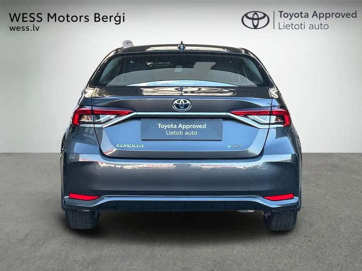 TOYOTA COROLLA