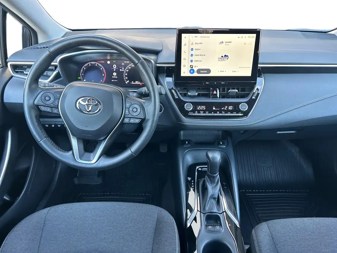TOYOTA COROLLA