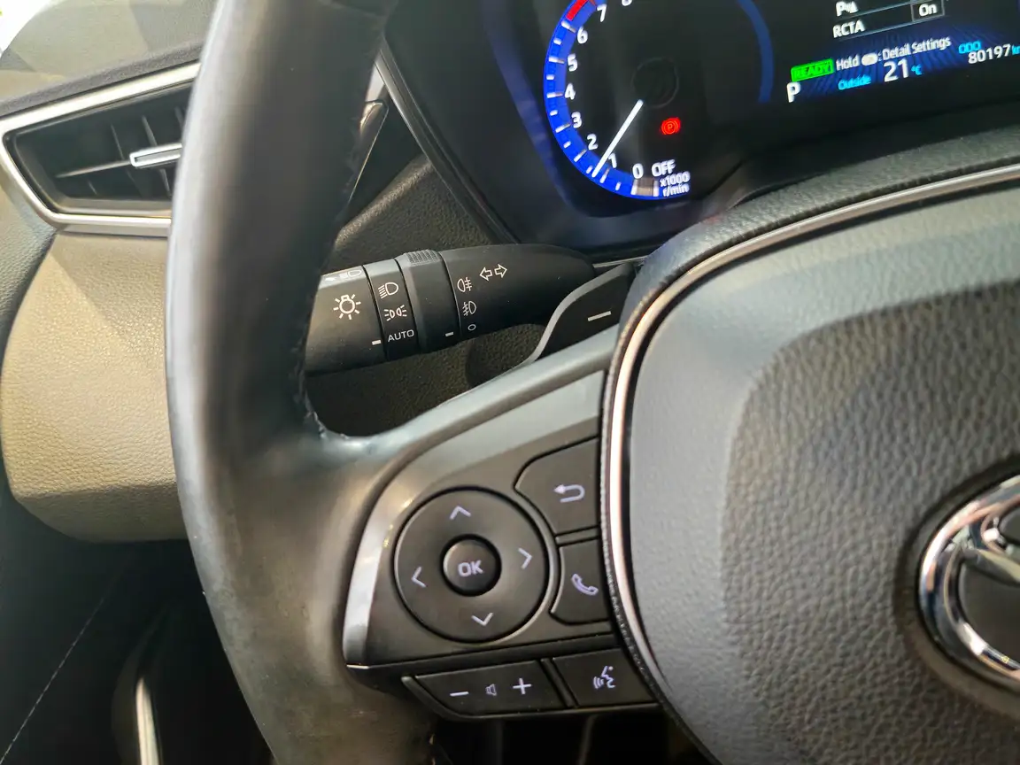 TOYOTA COROLLA