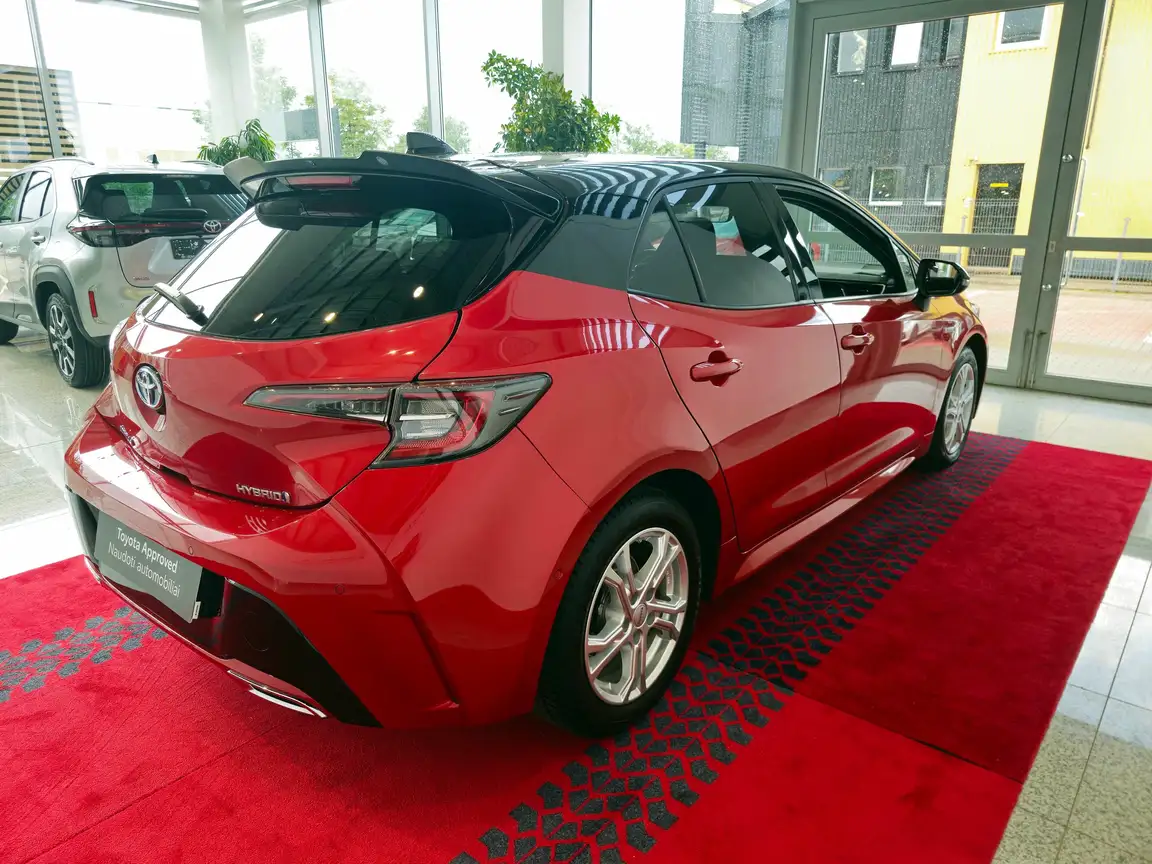 TOYOTA COROLLA