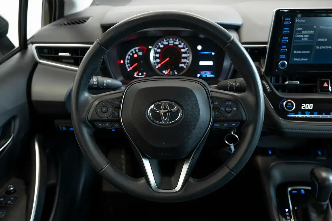 TOYOTA COROLLA