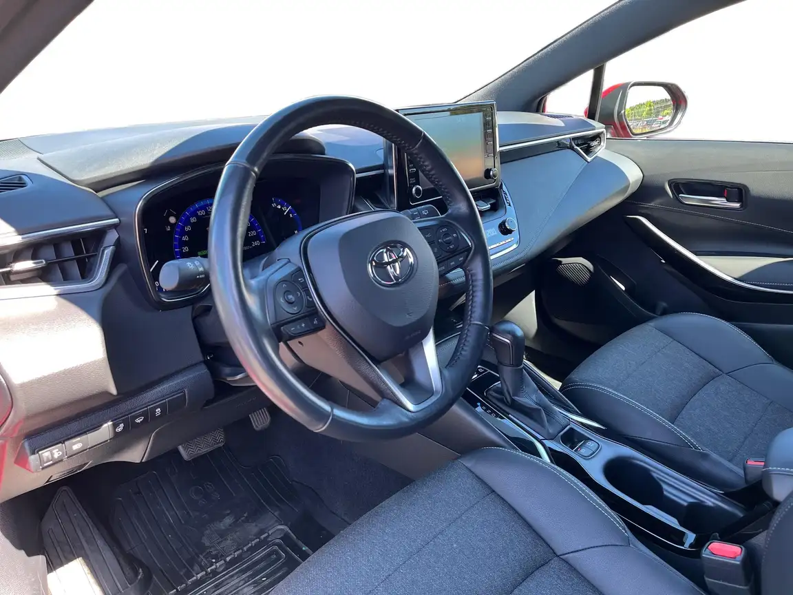 TOYOTA COROLLA