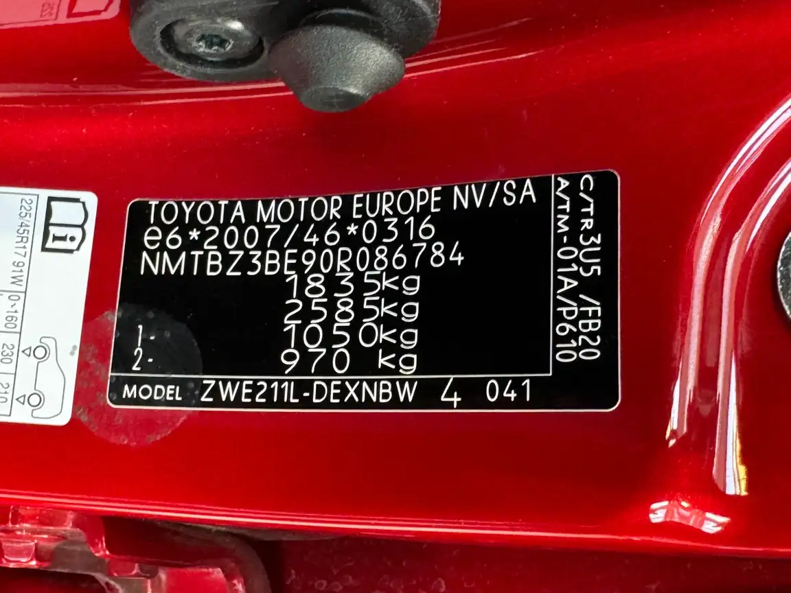 TOYOTA COROLLA